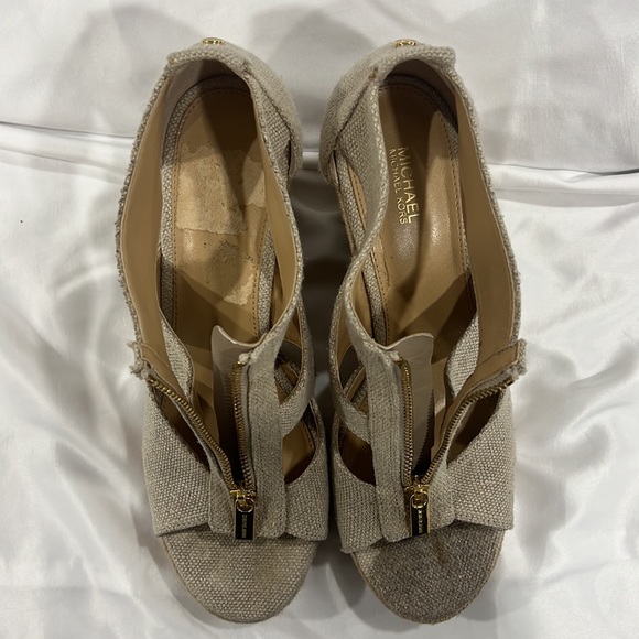 Michael Kors women’s front zip espadrille - Picture 6 of 9